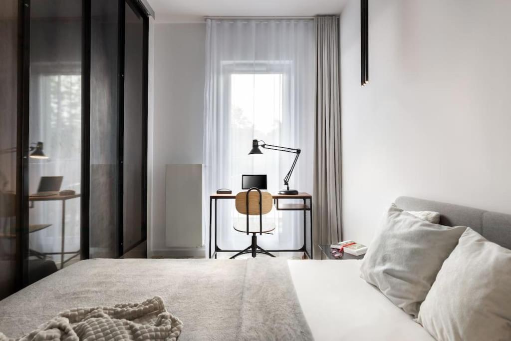 Deluxe Apartment In City Center, Steam Park クラクフ エクステリア 写真